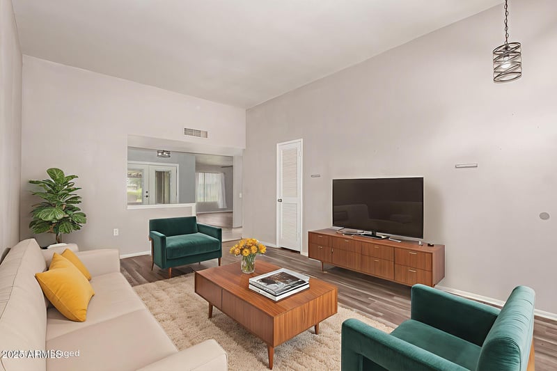9622 Greenhurst Dr, Sun City, AZ 85351