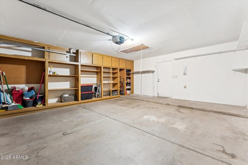 9622 Taro Ln, Peoria, AZ 85382