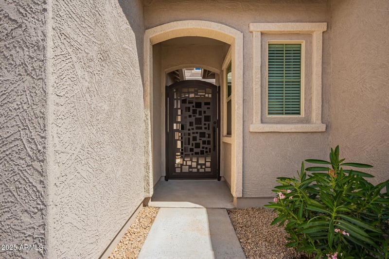 9623 38th Ln, Laveen, AZ 85339