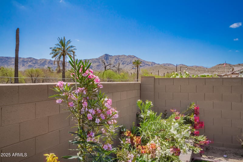 9623 38th Ln, Laveen, AZ 85339