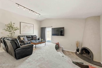 9623 51st Dr, Glendale, AZ 85302