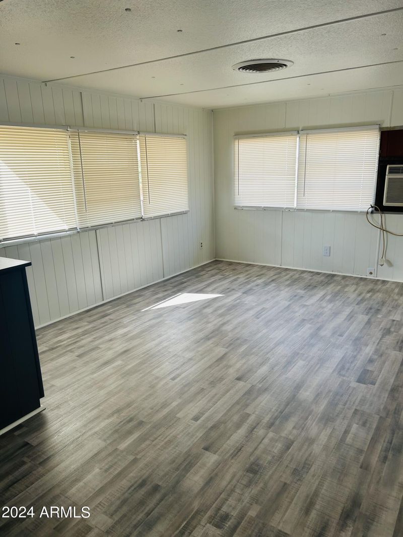 9623 E Baywood Ave, Mesa, AZ 85208