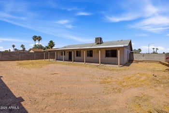 9623 70th Dr, Peoria, AZ 85345