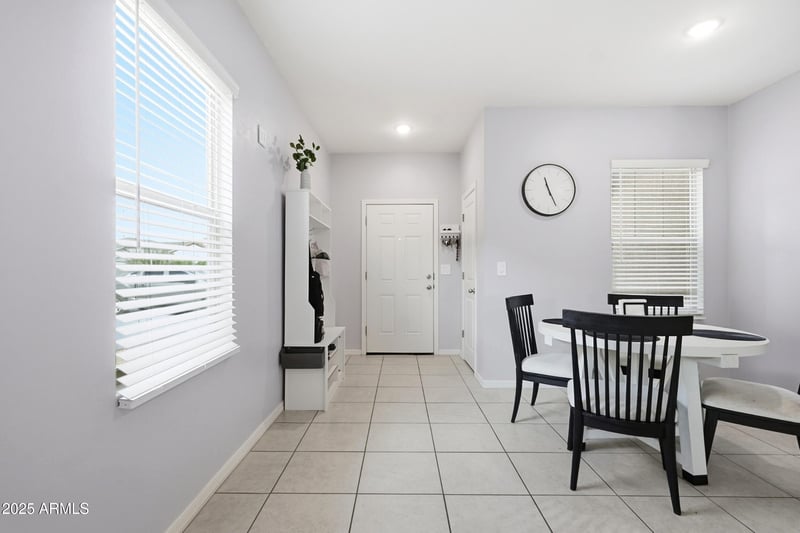 9625 Agora Ln, Tolleson, AZ 85353