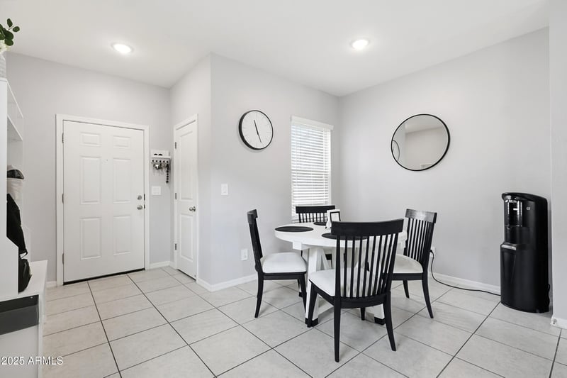 9625 Agora Ln, Tolleson, AZ 85353