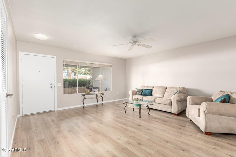 9625 Oak Ridge Dr, Sun City, AZ 85351