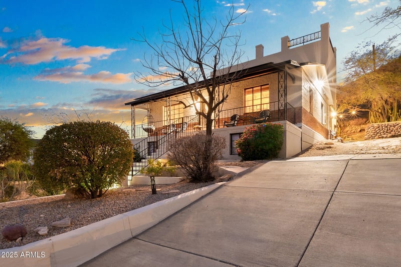 9626 1st Ave, Phoenix, AZ 85021