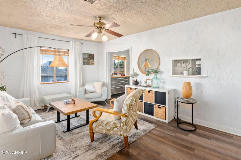 9626 1st Ave, Phoenix, AZ 85021