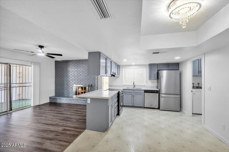 9626 35th Ln, Phoenix, AZ 85051