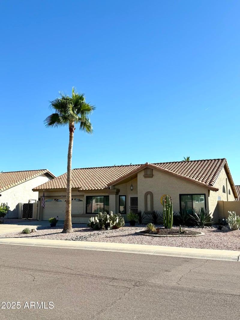 9627 Menadota Dr, Peoria, AZ 85382