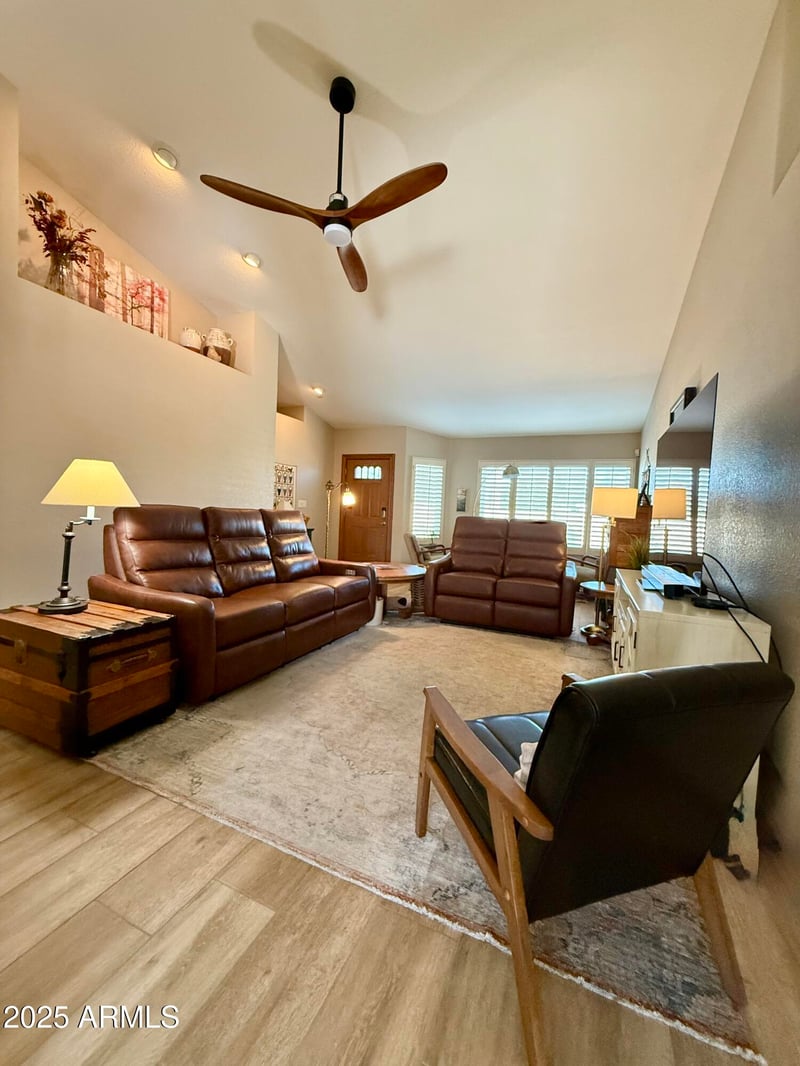 9627 Menadota Dr, Peoria, AZ 85382