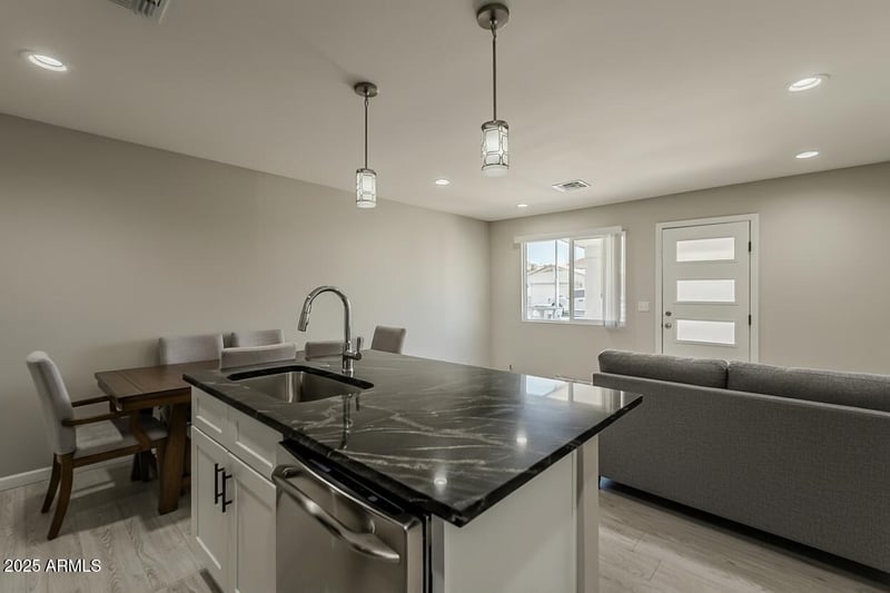 9628 10th Ave, Phoenix, AZ 85021