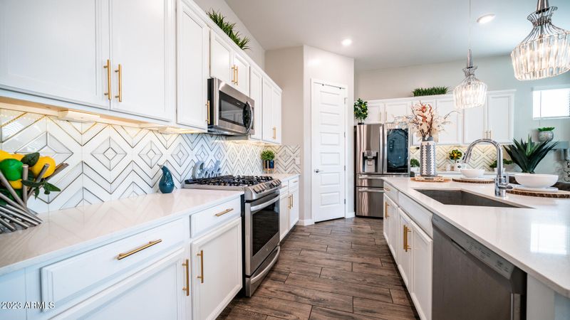 9629 W Atlantis Way, Tolleson, AZ 85353
