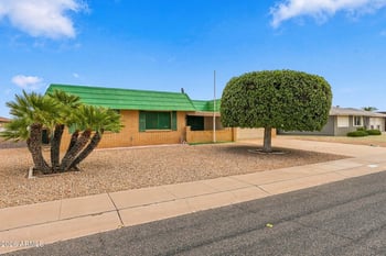 9629 W Glen Oaks Cir N, Sun City, AZ 85351