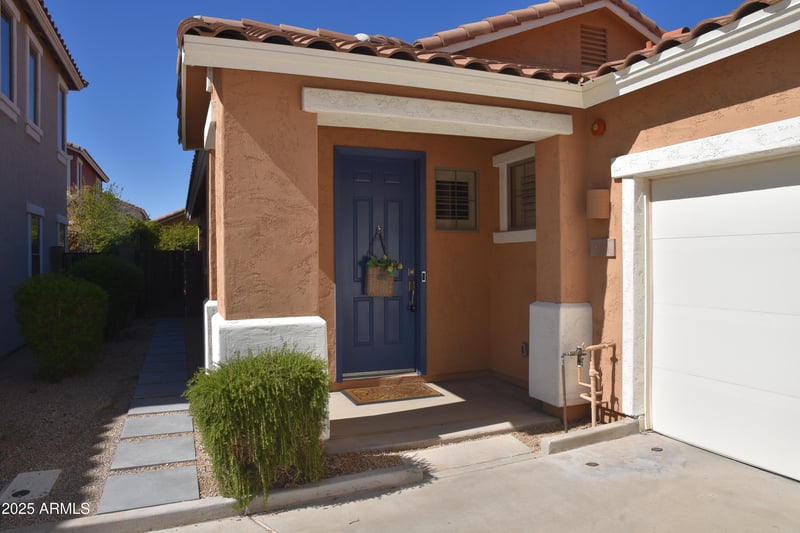 963 Colonial Dr, Gilbert, AZ 85296