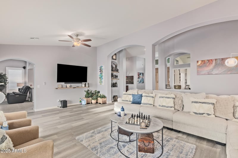 963 163rd Dr, Goodyear, AZ 85338