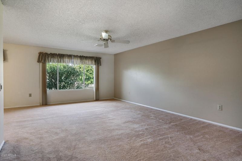 9630 W Glen Oaks Cir N, Sun City, AZ 85351