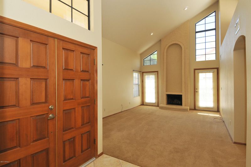 9631 E Sutton Dr, Scottsdale, AZ 85260