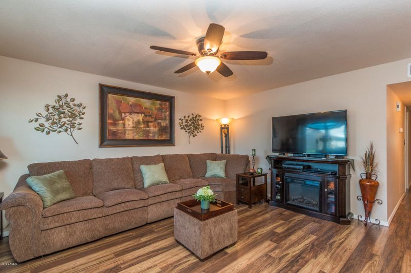 9631 W Cinnabar Ave #A, Peoria, AZ 85345