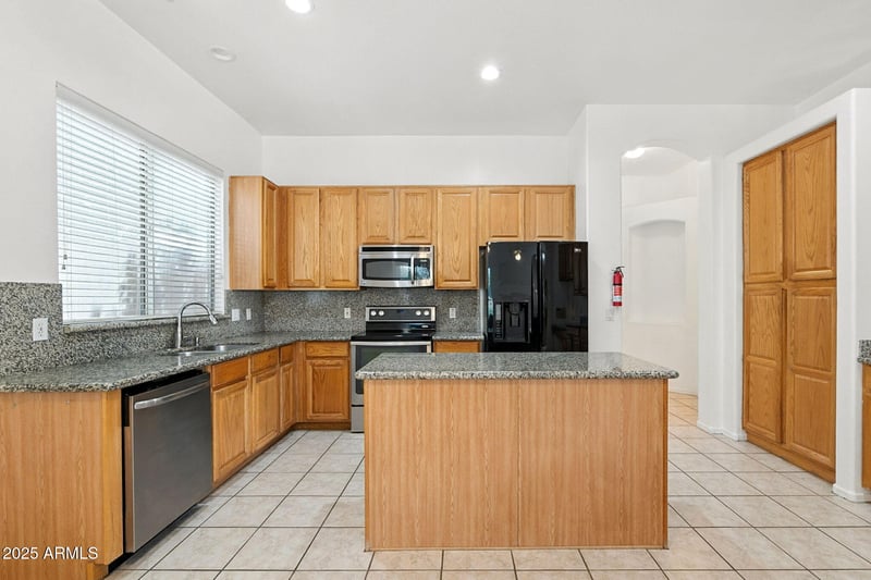 9634 Irwin Ave, Mesa, AZ 85209