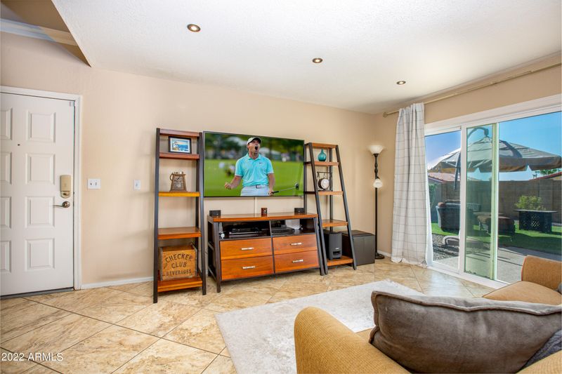 9634 S 43rd Pl, Phoenix, AZ 85044