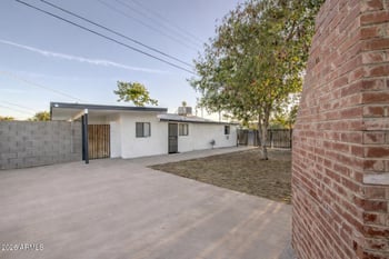 9635 14th Ave, Phoenix, AZ 85021
