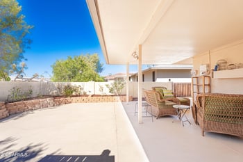 9635 Spanish Moss Ln, Sun City, AZ 85373