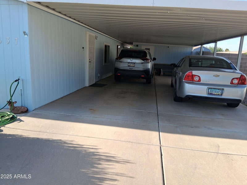 9637 Empress Ave, Mesa, AZ 85208