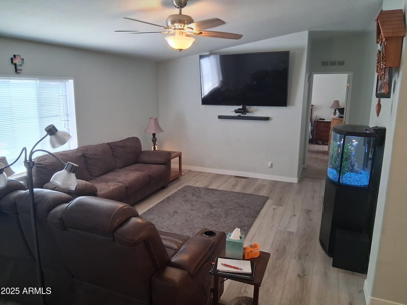 9637 Empress Ave, Mesa, AZ 85208