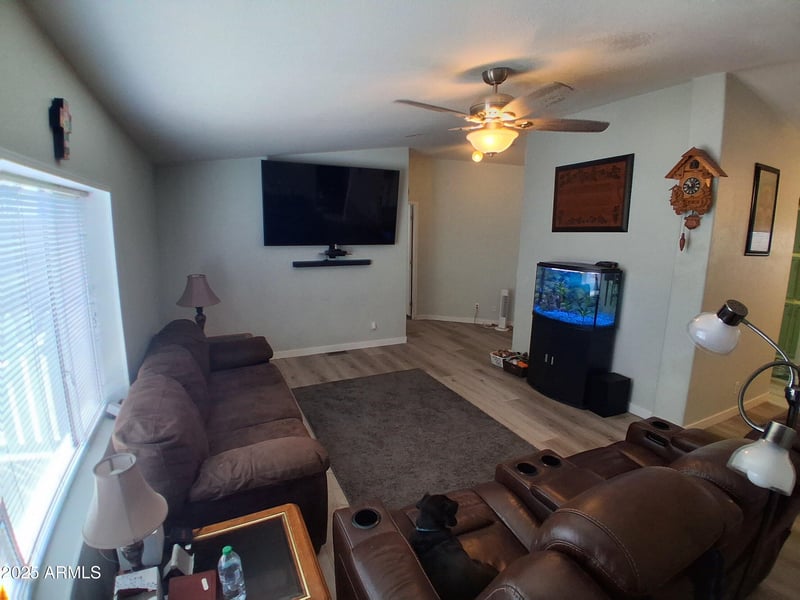 9637 Empress Ave, Mesa, AZ 85208