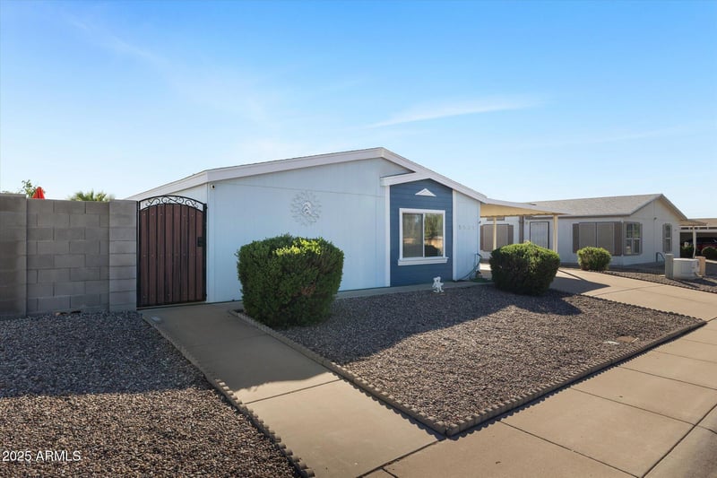 9637 Empress Ave, Mesa, AZ 85208