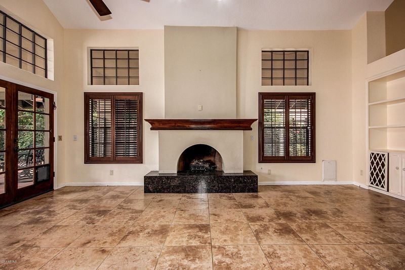 9638 E Cochise Dr, Scottsdale, AZ 85258