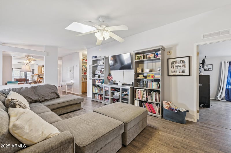 9638 Empress Ave, Mesa, AZ 85208