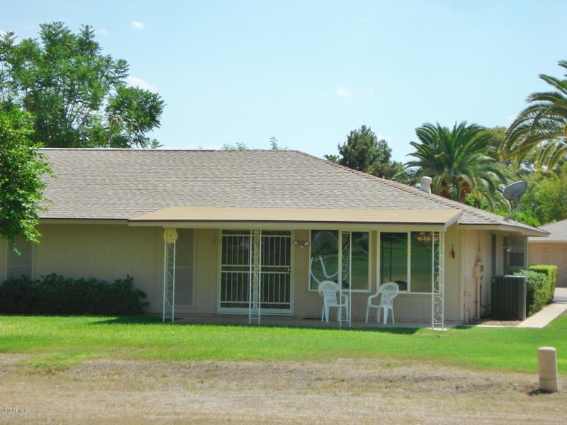 9638 W Oak Ridge Dr, Sun City, AZ 85351
