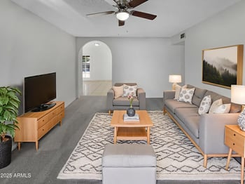 9639 63rd Dr, Glendale, AZ 85302