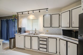 9639 Sunland Ave, Mesa, AZ 85208