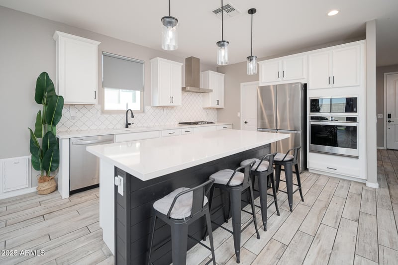 964 110th Ave, Avondale, AZ 85323