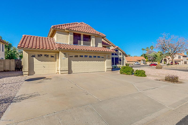 964 N 58th St, Mesa, AZ 85205