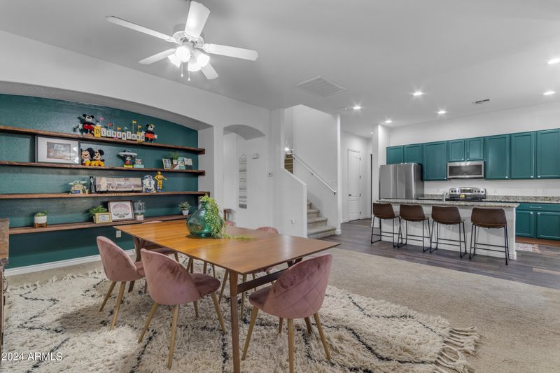 964 W Saguaro Ln, San Tan Valley, AZ 85143