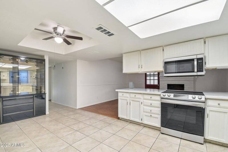 9641 36th Dr, Phoenix, AZ 85051