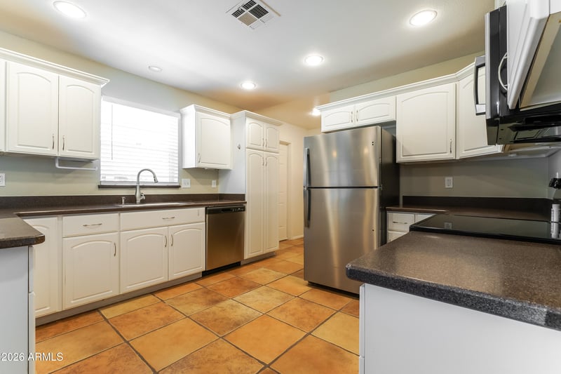 9641 41st Dr, Phoenix, AZ 85051