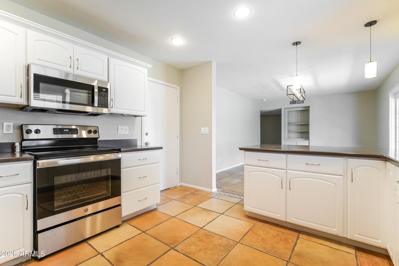 9641 41st Dr, Phoenix, AZ 85051