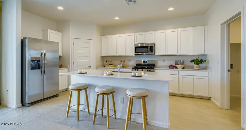 9642 Verde Ln, Phoenix, AZ 85037