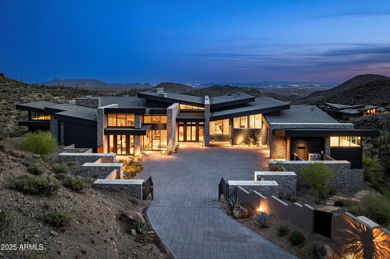 9643 Cintarosa Ps, Scottsdale, AZ 85262