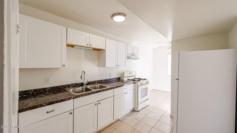 9643 10th Ave, Phoenix, AZ 85021