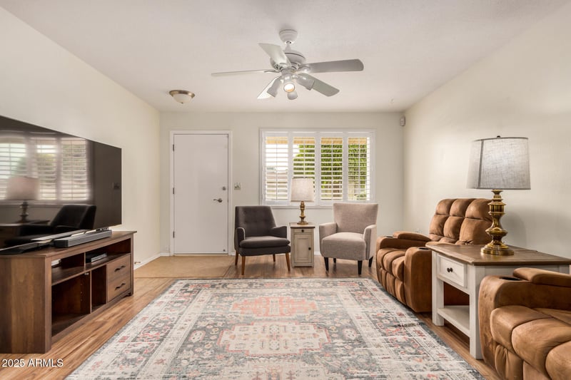9645 111th Ave, Sun City, AZ 85351