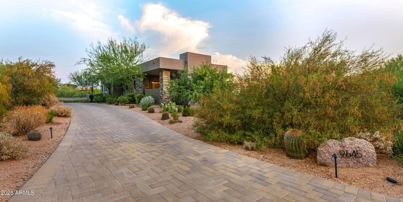 9645 Horizon Dr, Scottsdale, AZ 85262