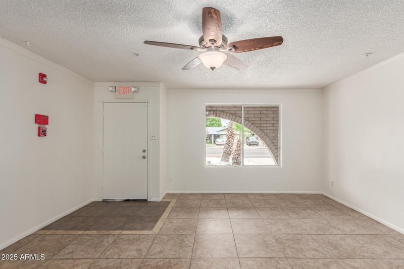 9646 47th Ave, Glendale, AZ 85302