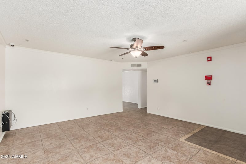 9646 47th Ave, Glendale, AZ 85302