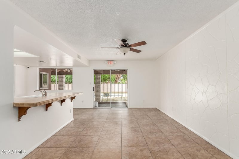 9646 47th Ave, Glendale, AZ 85302